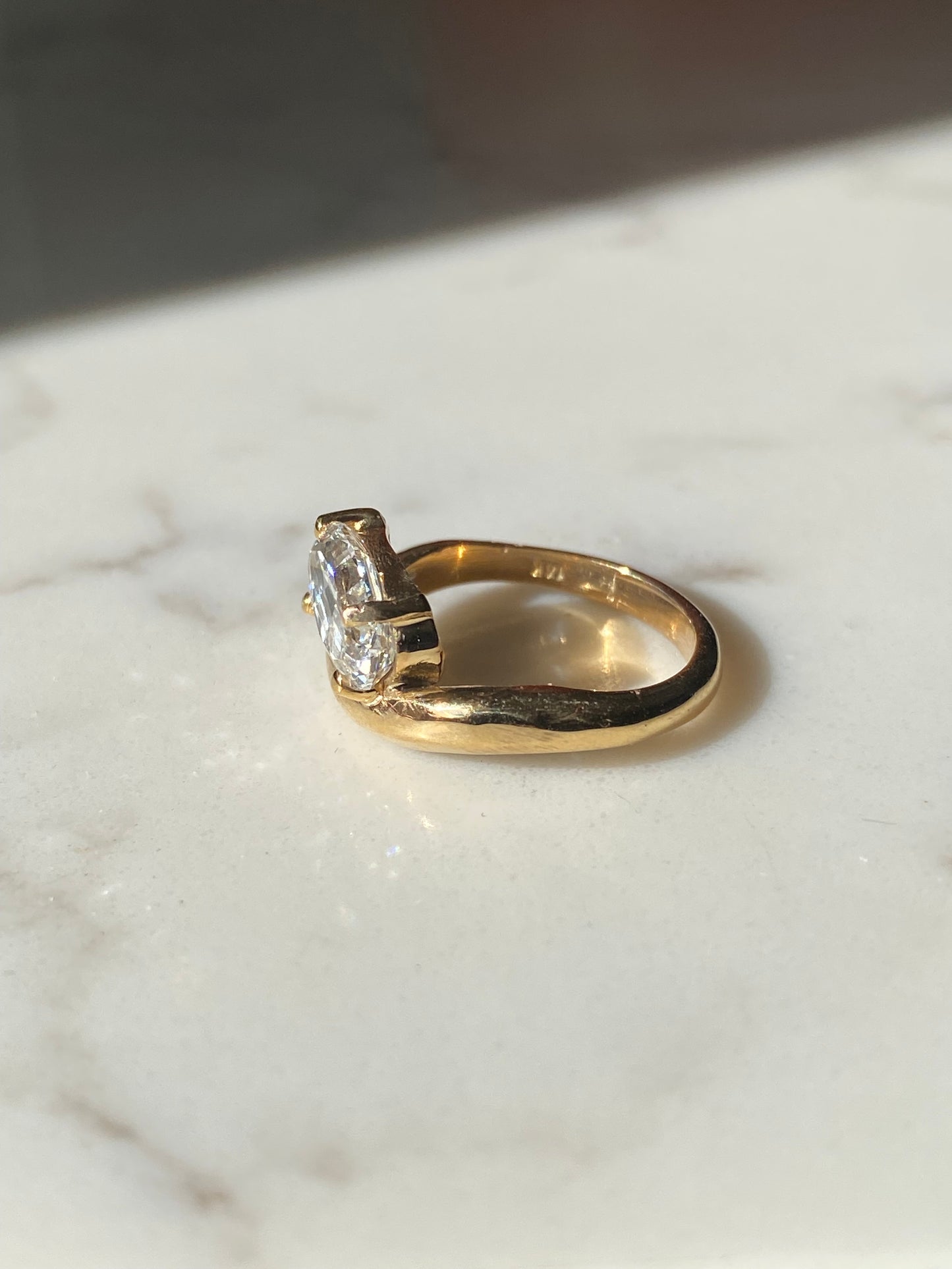Billie : 14k Gold Step-Cut Moval Diamond Pinky Ring