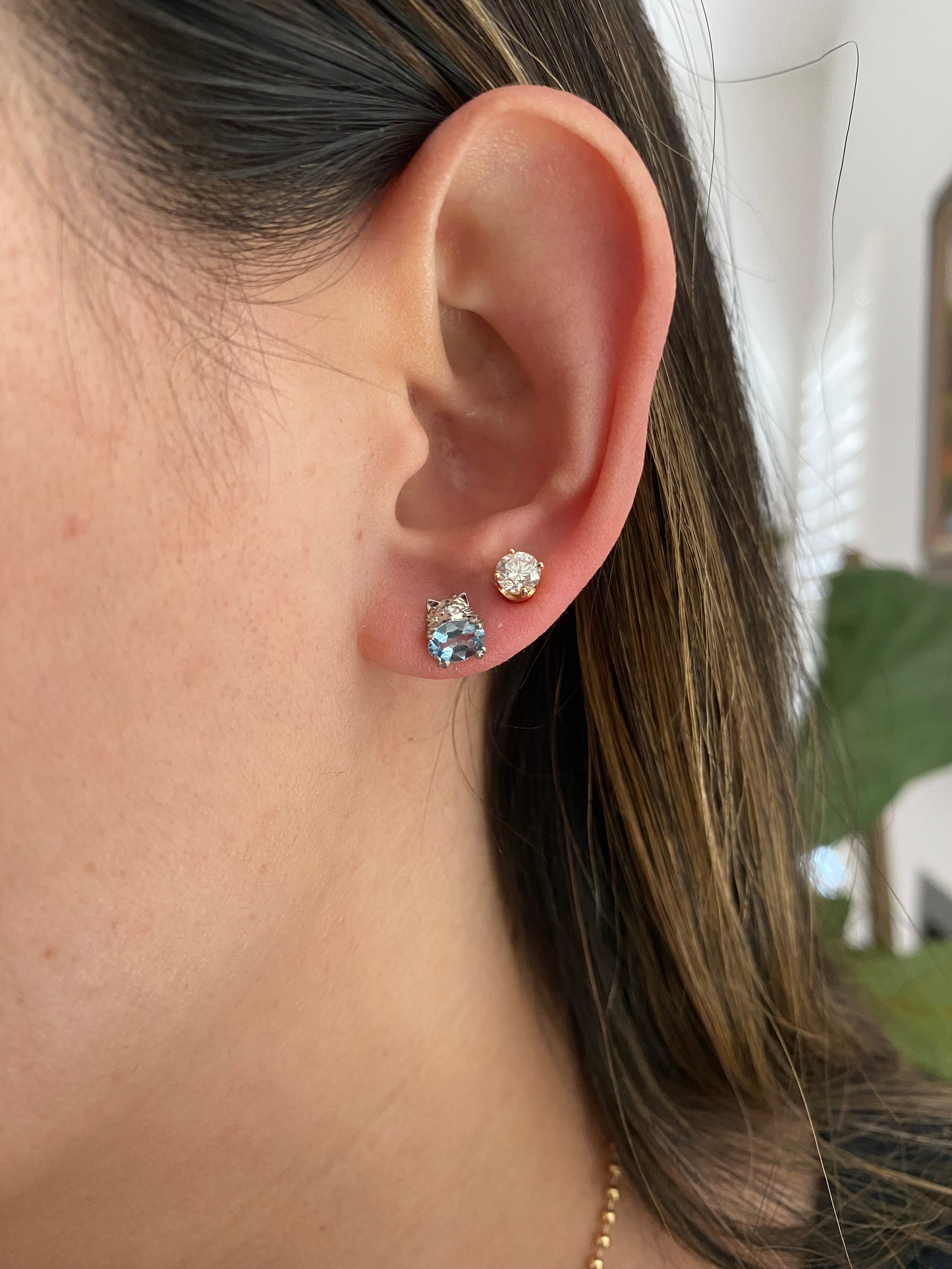 14k Gold Gemstone Kitty Cat Stud Earring