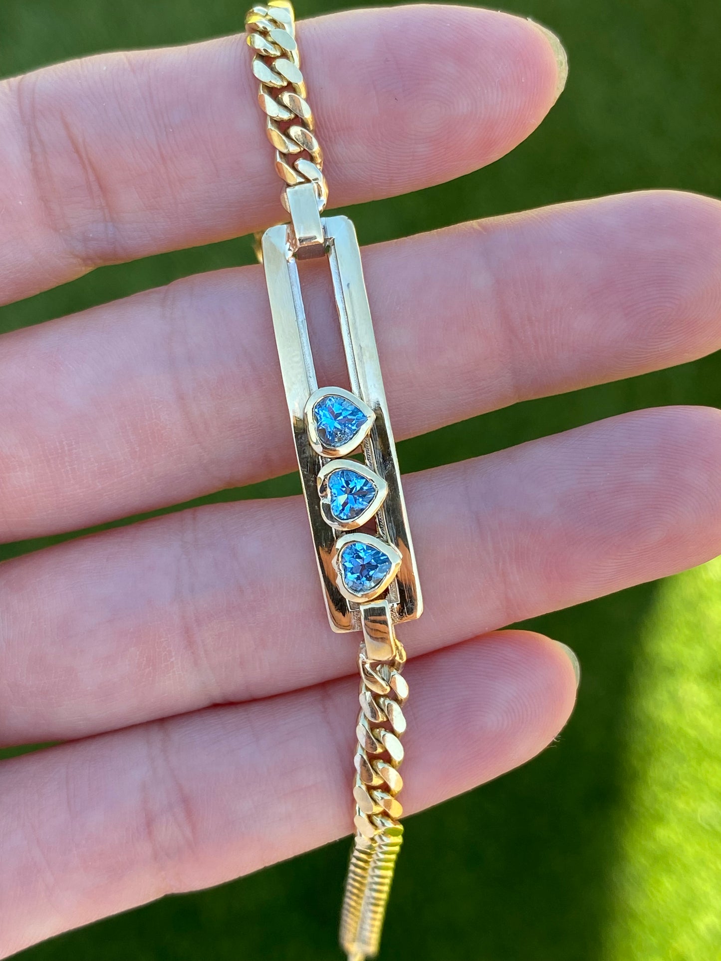 River: 14k Gold Bezel Heart Gemstone Slider Curb Bracelet