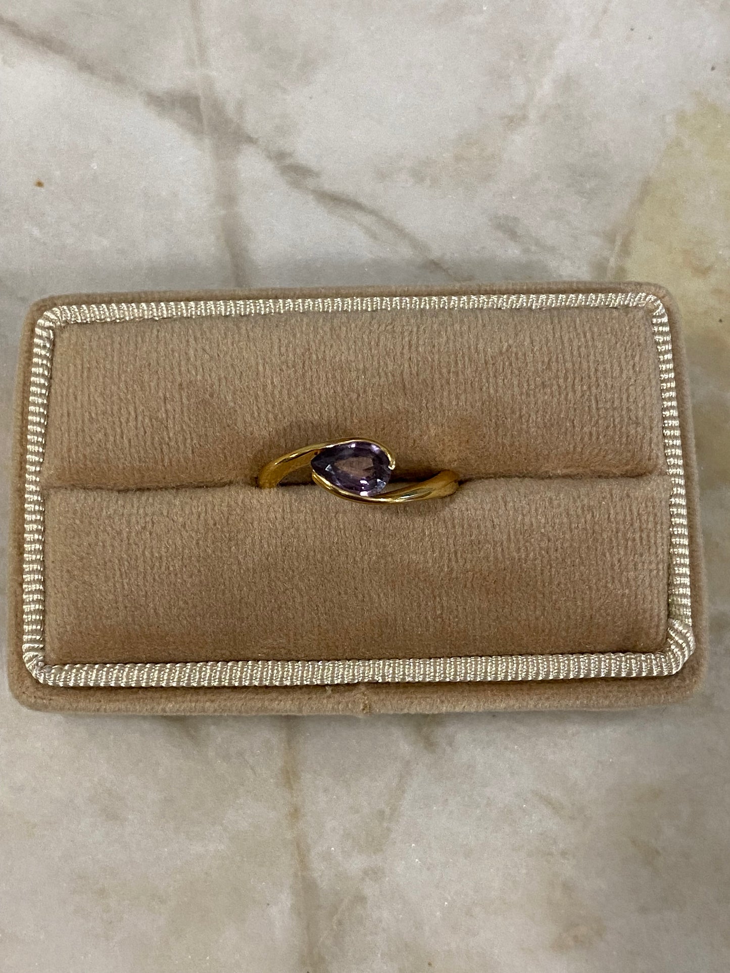Ollie : 14k wavy dark purple pear spinel ring size 5