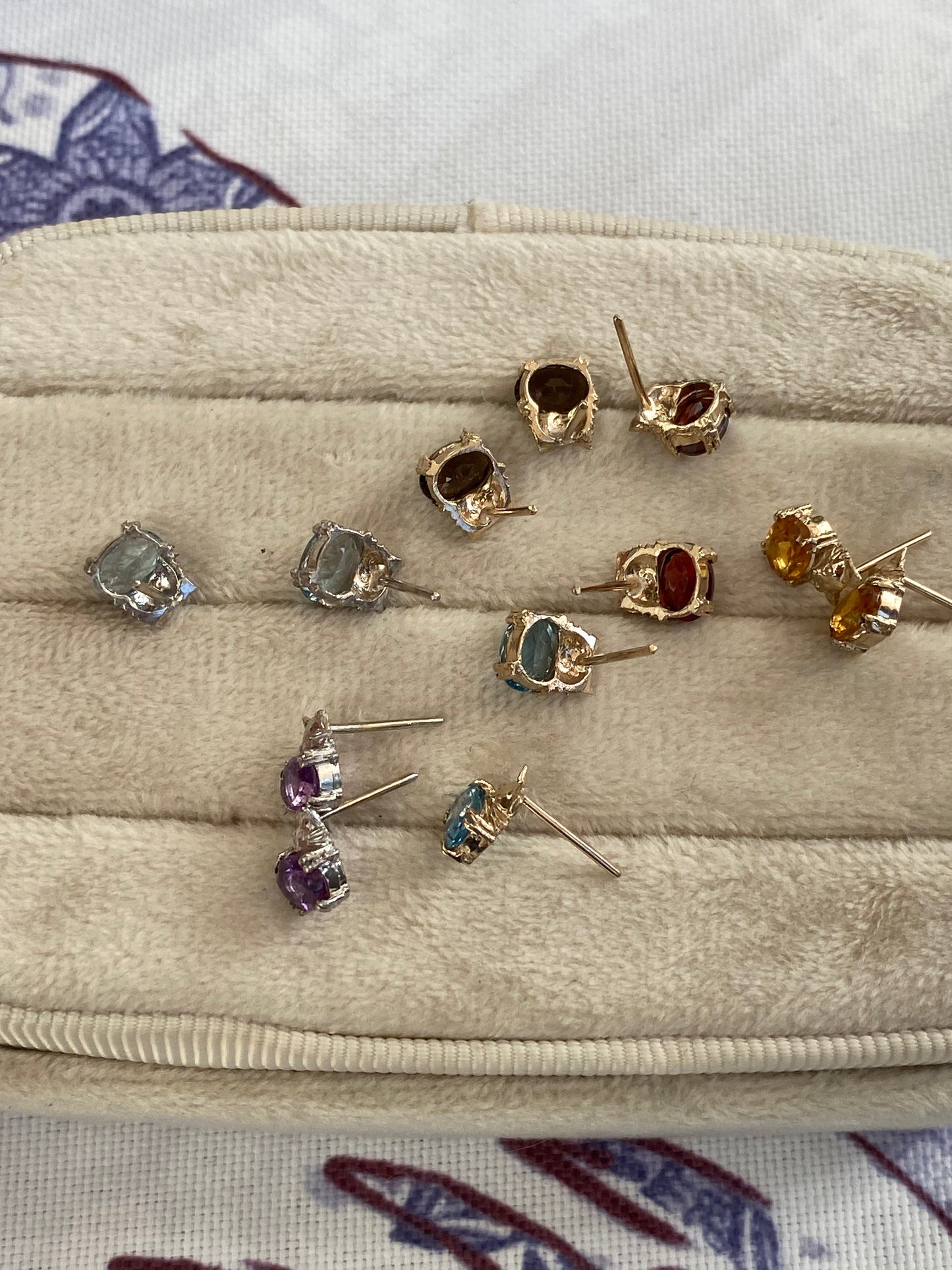 14k Gold Gemstone Kitty Cat Stud Earring