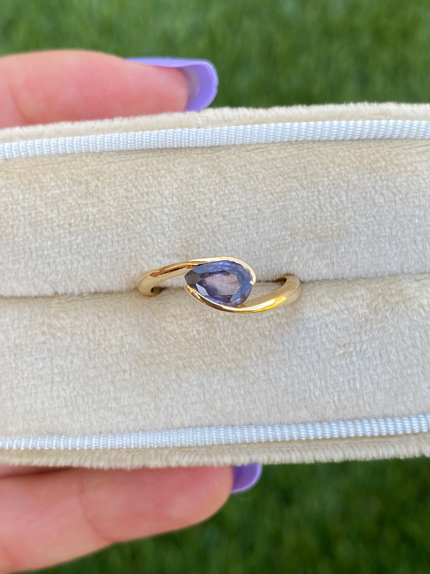 Ollie : 14k wavy dark purple pear spinel ring size 5