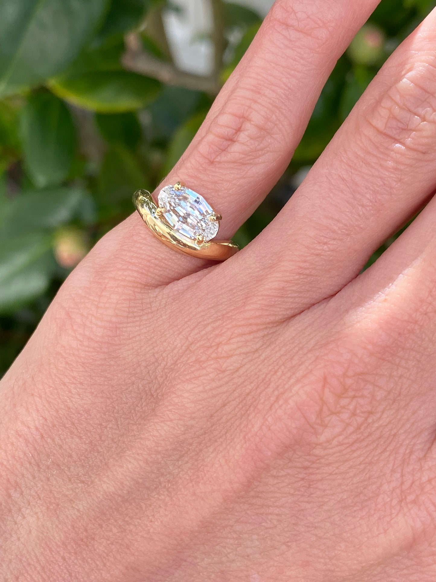 Billie : 14k Gold Step-Cut Moval Diamond Pinky Ring