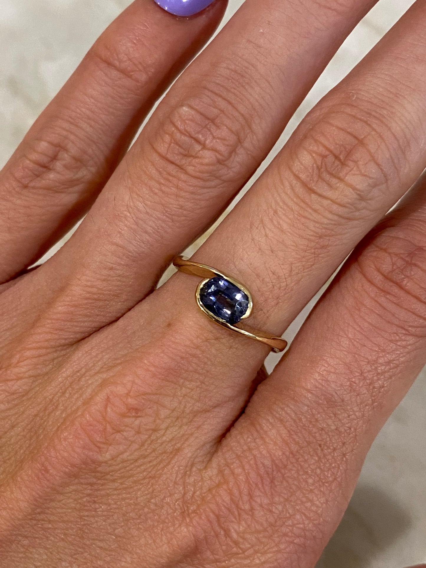 Ollie: 14k wavy dark blue cushion spinel ring size 6.5