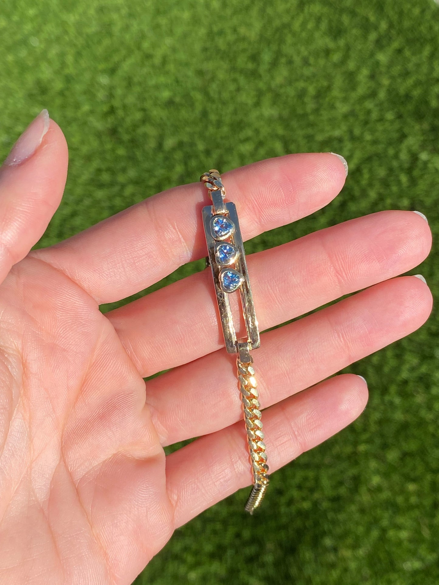 River: 14k Gold Bezel Heart Gemstone Slider Curb Bracelet